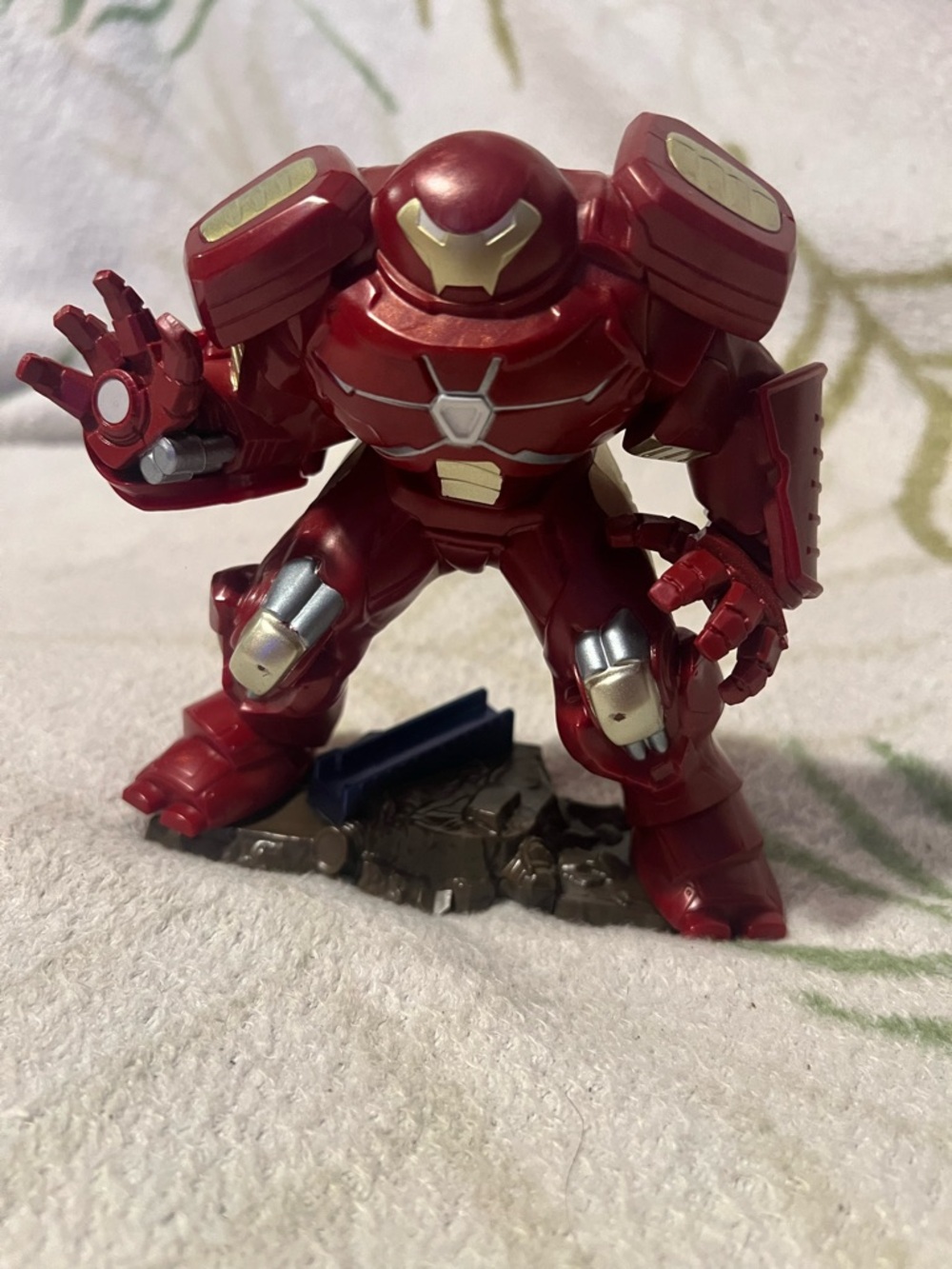 Red Armored Hulkbuster-Style Action Figure for Kids by